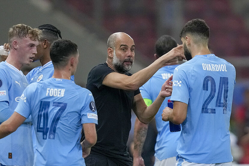 Më në fund pak "dritë" për Manchester Cityn, fiton në Leicester