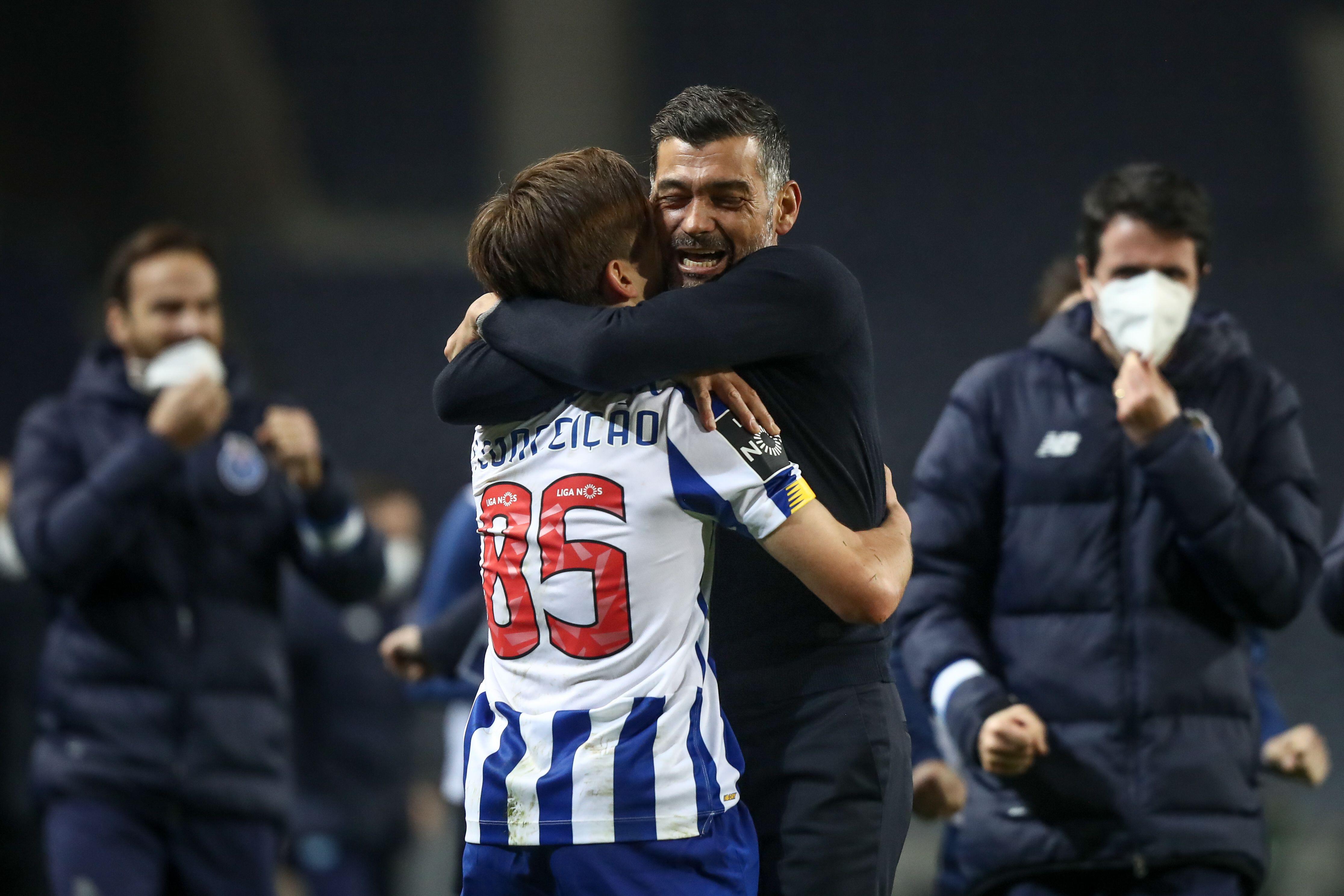 Qysh do ta presë Vitin e Ri familja Conceicao? Djali në Juve e babai në Milan?