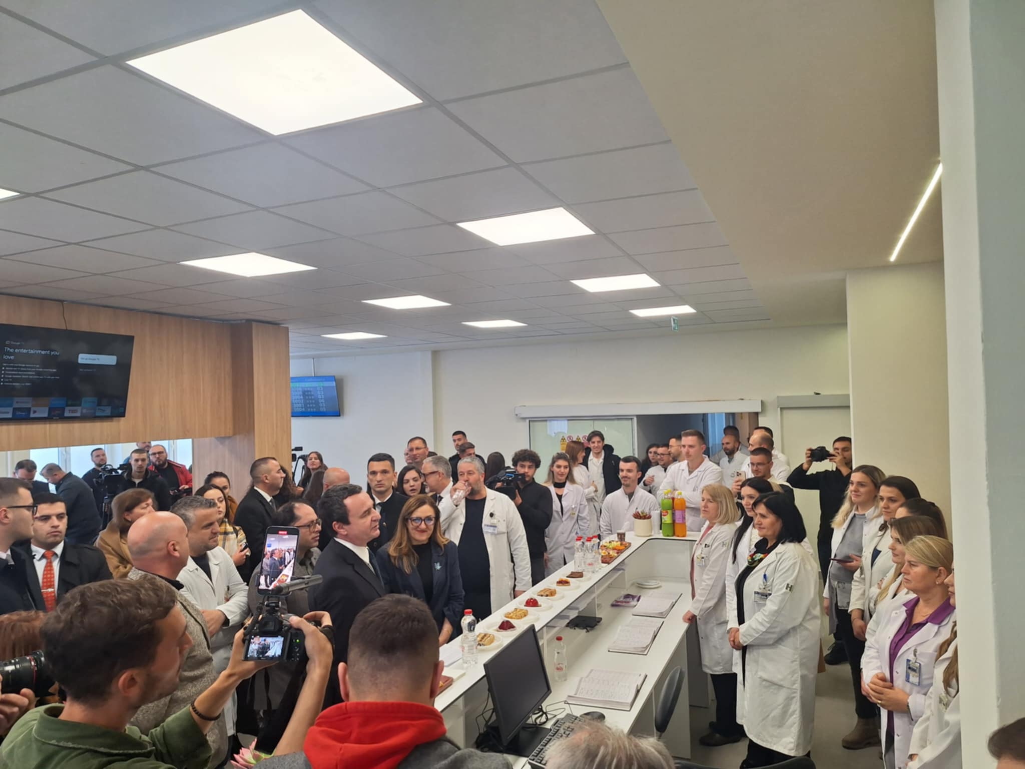 Përurohet invertari i rinovuar i tri klinikave në Radiologjinë e QKUK-së