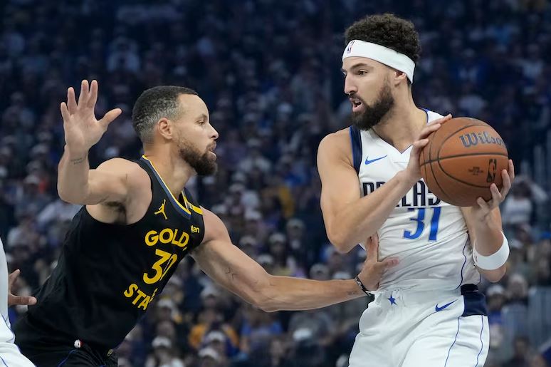 Klay Thompson me Dallasin fiton ndaj ish-klubit