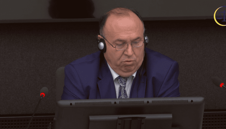 Bashota: Thaçi nuk ka mundur të lëshojë urdhra për veprimet ushtarake