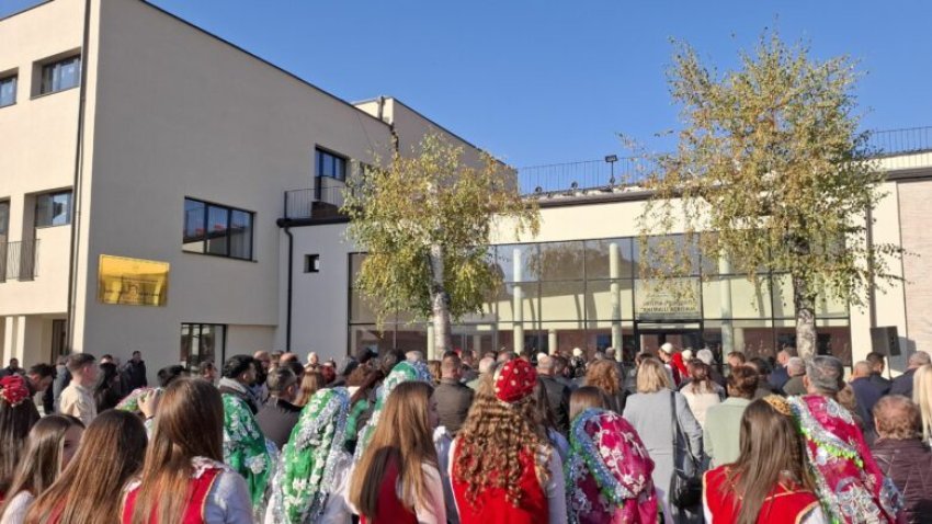 Punimet e Shtëpisë së Kulturës u përuruan në nëntor në Prizren, por ende mungon sistemi i ngrohjes