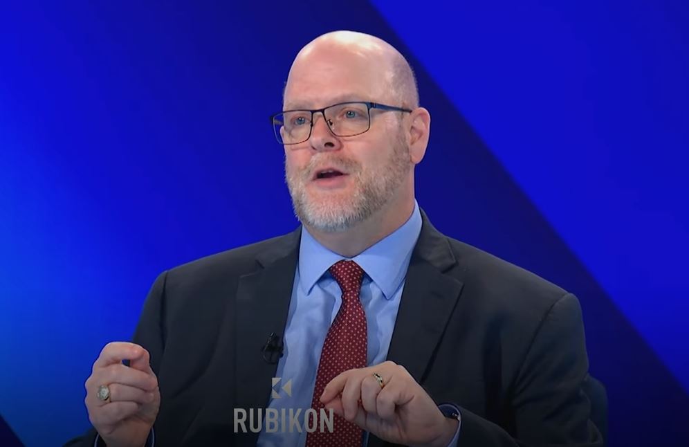 Ambasadori amerikan në Kosovë Jeff Hovenier, flet në "Rubikon".