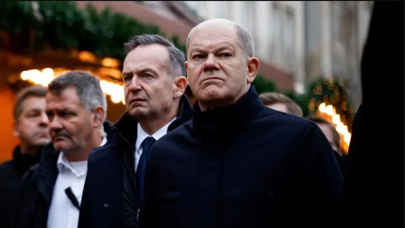 Flet Scholz pasi vizitoi vendin ku ndodhi sulmi: Tragjedi e tmerrshme, u vranë e u plagosën shumë njerëz