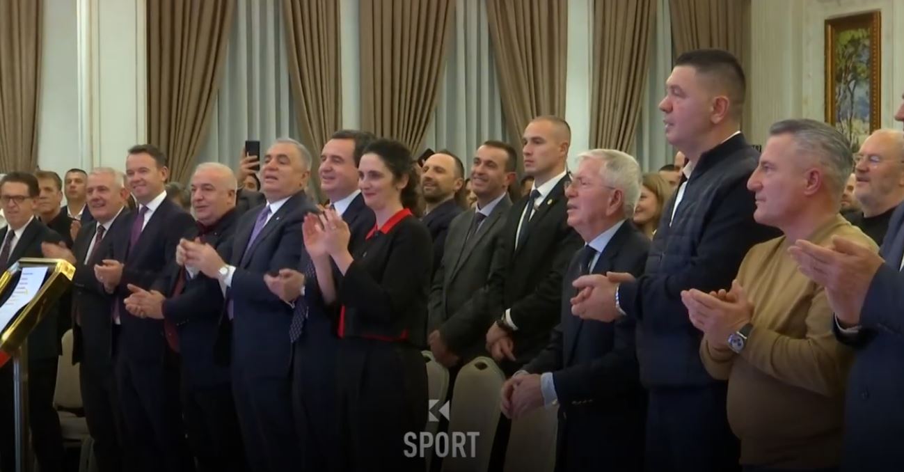 Prishtina bëhet me monografi për 100-vjetorin e klubit (VIDEO)