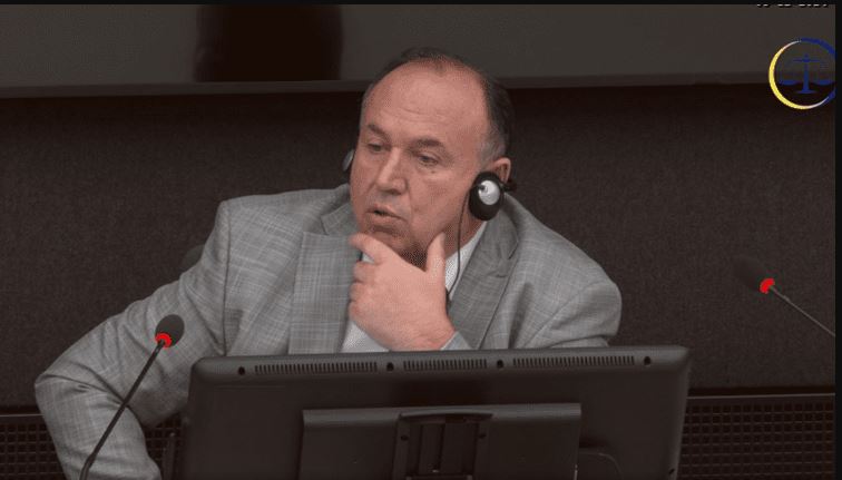 Bashota: Unë, Jakup Krasniqi dhe Azem Syla kemi dhënë dorëheqje pasi kishte hatërmbetje nga komandantët e zonave