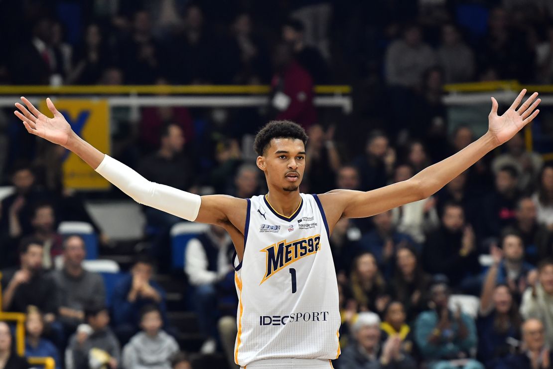 Humbja e Spurs ia prish magjinë debutimit monstruoz 42 pikësh të Wembanyama në Christmas Day