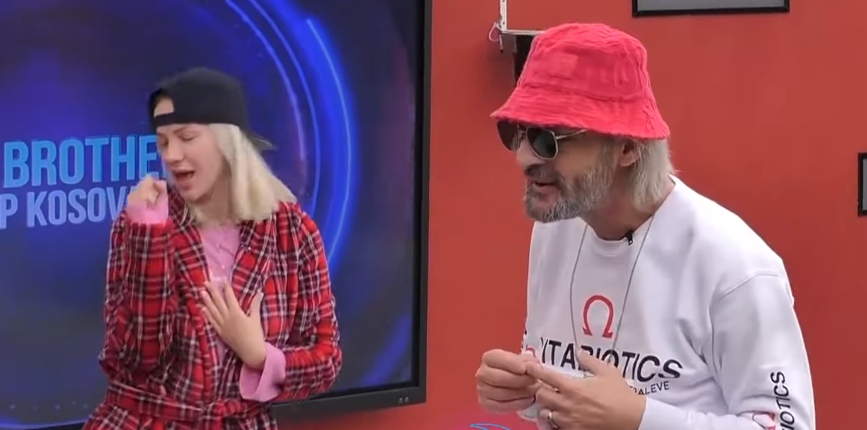 Sara dhe Xuxi nisin ditën plot energji (VIDEO)