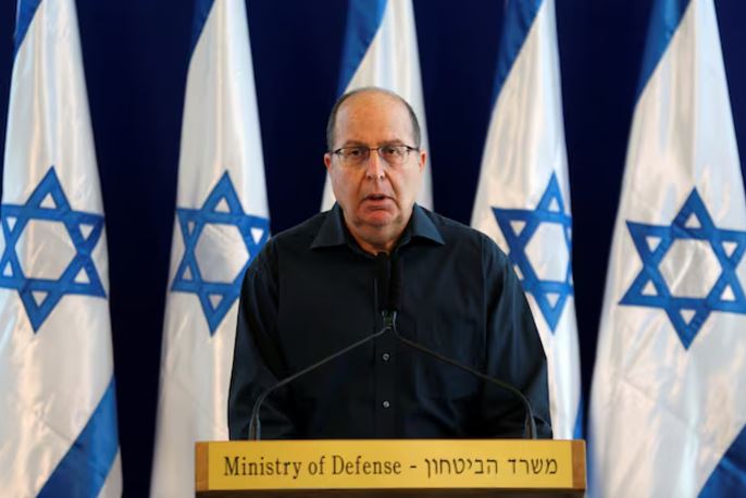 Ish-ministri izraelit akuzon qeverinë për krime lufte dhe pastrim etnik në Gaza