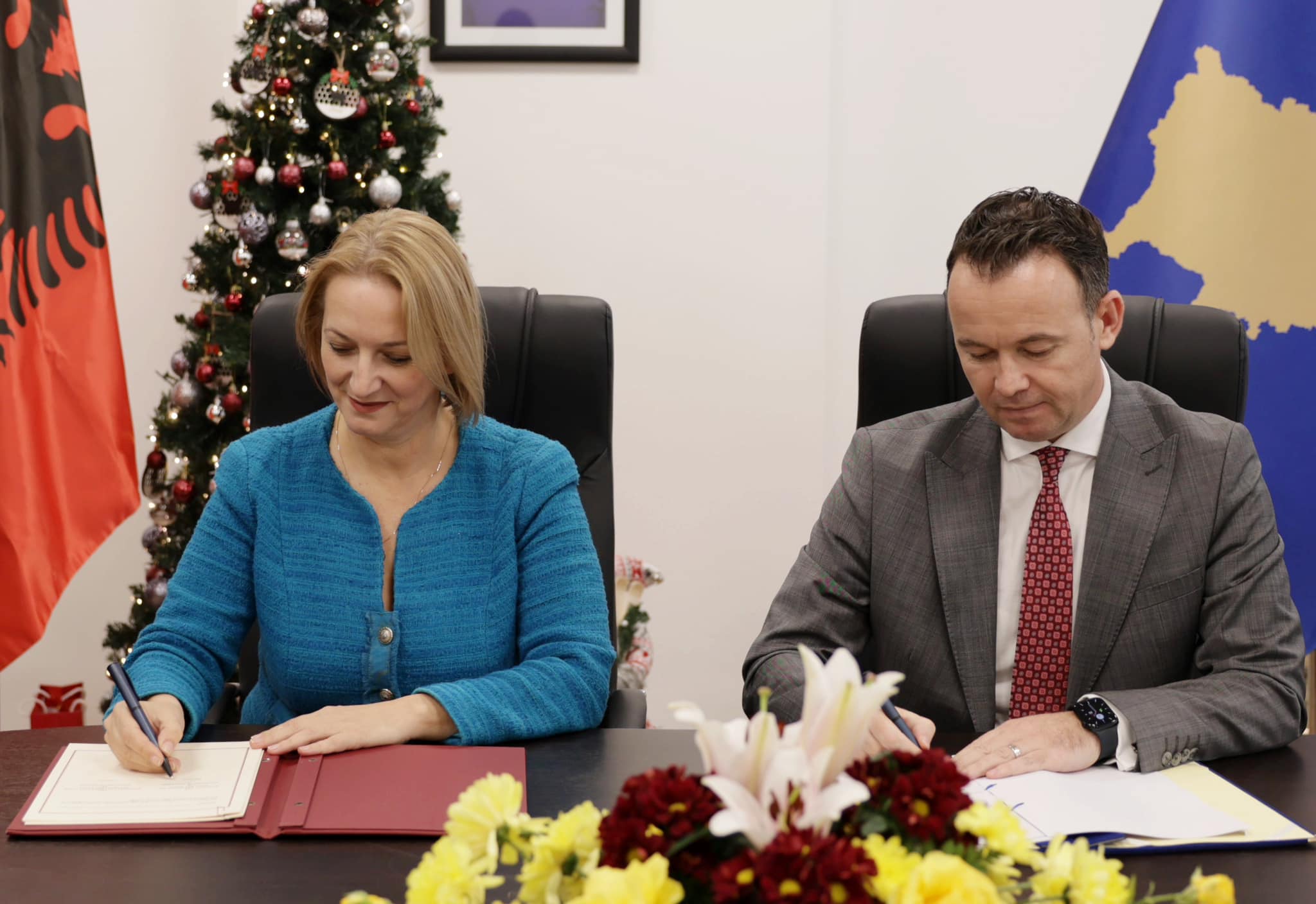 Kosova e Shqipëria nënshkruajnë Marrëveshje për Sigurinë Ushqimore