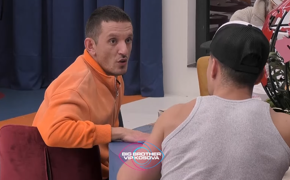Vullneti nguc Drilonin: Je duke më pëlqy shumë, a shkojmë në vend intim? (VIDEO)