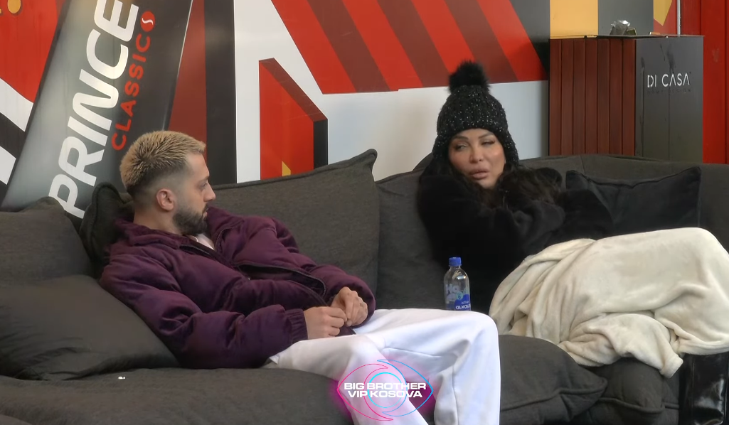 Rovena i ankohet Gjestit për Gresën e Xhenetën, i përqeshnin muzikën popullore (VIDEO)