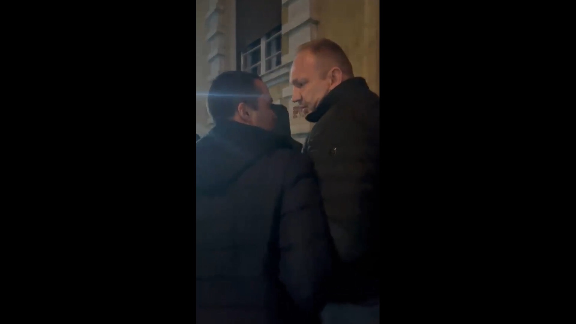 Incident në Beograd: Gjillas thotë se është sulmuar nga aktivistët e SNS-së, këta pohojnë të kundërtën