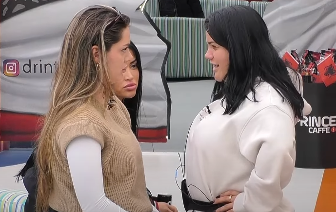 ''T'i shtrydhi!'', Gresa paralajmëroi ashpër Vullnetin për një sjellje të tij invazive në lavandëri (VIDEO)