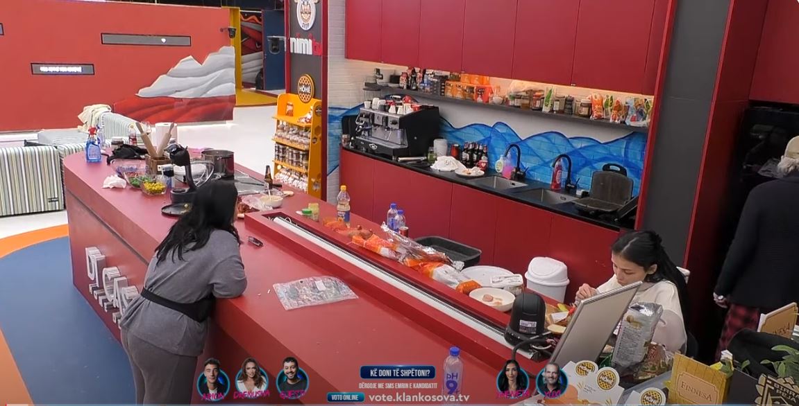 Xheneta dhe Gresa diskutojnë për lojën e banorëve (VIDEO)