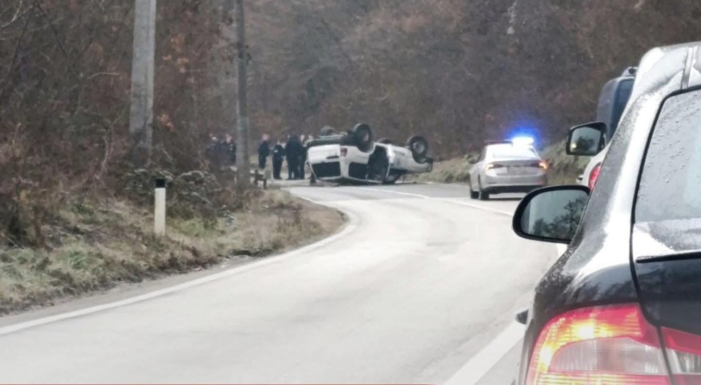 Shkon në pesë numri i zyrtarëve policorë të lënduar nga vetaksidenti në Varagë