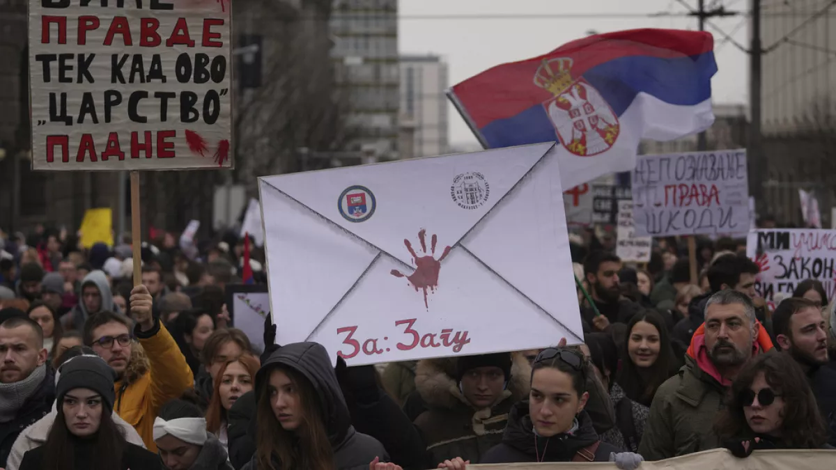 Studentët në Serbi kërkojnë llogari për tragjedinë e Novi Sadit. 27 dhejtor 2024. Pamjet: Euronews.com