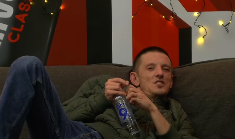 Vullneti shkakton të qeshura, tregon si Xuxin e kapi paniku pasi hynë në shtëpi Laurenti dhe Fitimi (VIDEO)