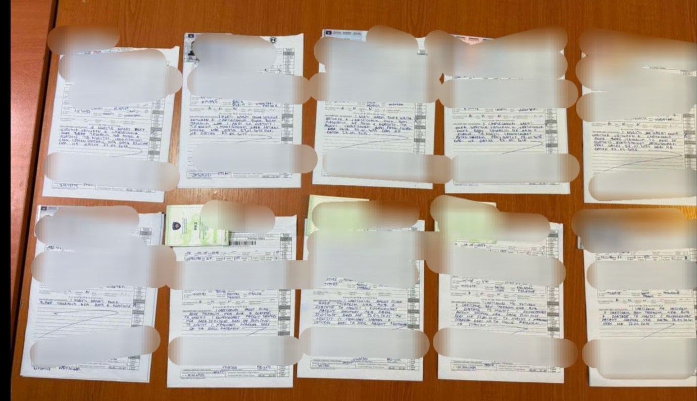 Policia në Vushtrri i konfiskon 10 patentë shoferë, shkak tejkalimi i gabuar