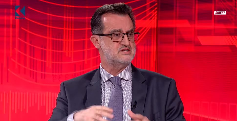 Agani: Në tekstet shkollore nuk e kemi historinë e familjes së Adem Jasharit (VIDEO)