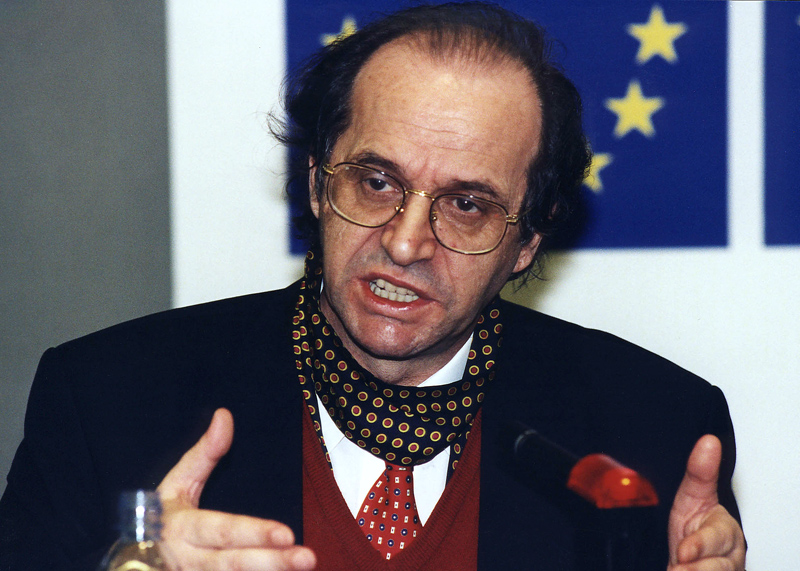 “Ibrahim Rugova, mendimtari dhe prijësi” – tryezë shkencore sot në Prishtinë