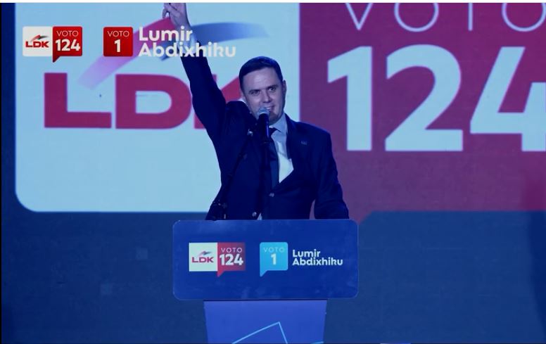 Abdixhiku në Prizren: Lidhja Demokratike e Kosovës është emri ynë, Republika e Kosovës është ëndrra jonë (VIDEO)