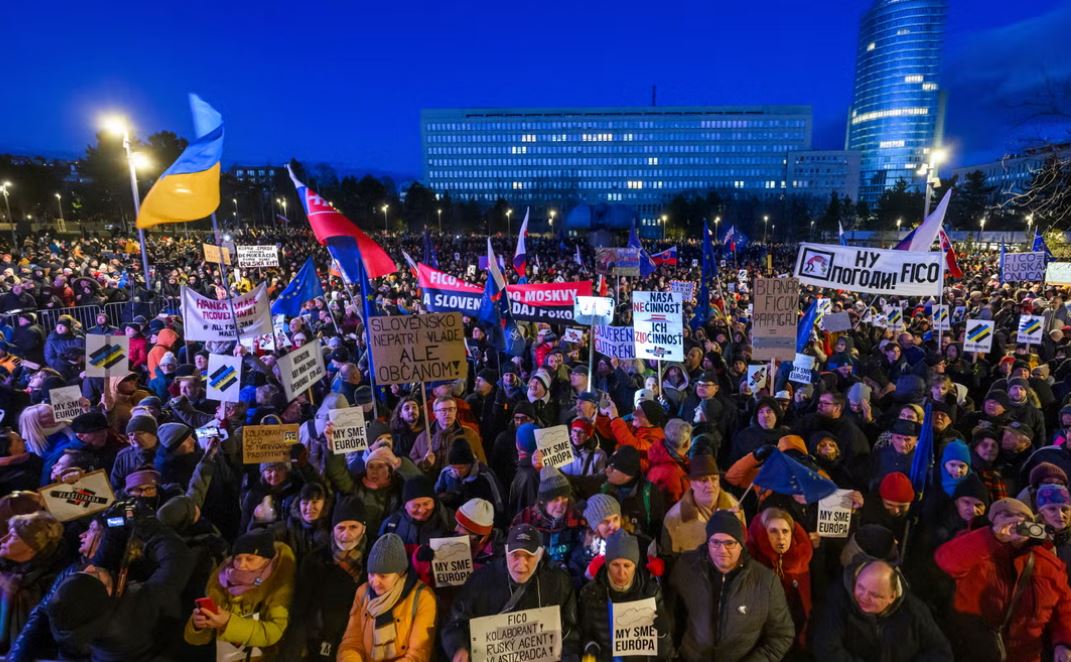 Protestat në Sllovaki - Foto nga The Independent