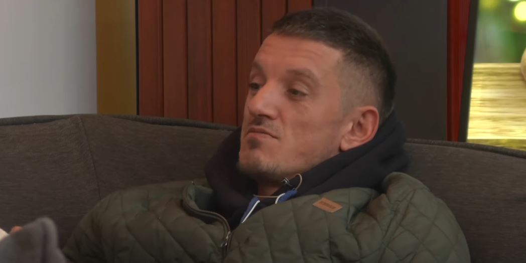 "Brutal", Vullneti i tregon Sarës që ka bërë 'stand-up comedy', kjo e fundit befasohet (VIDEO)