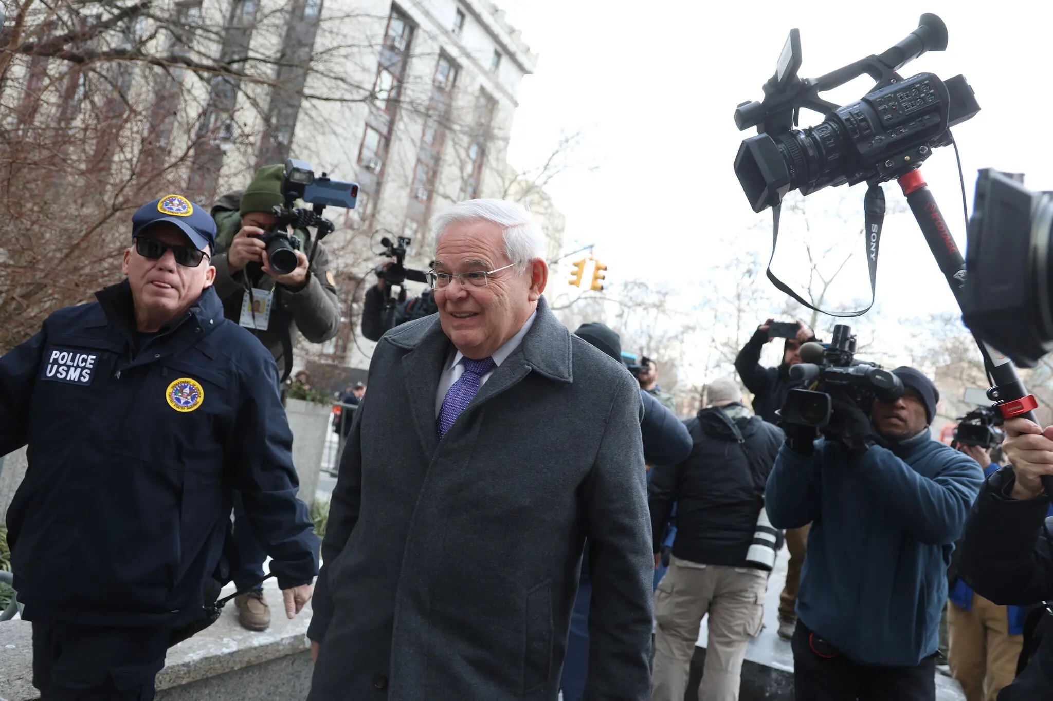 Ish-senatori Bob Menendez dënohet me 11 vjet burgim për korrupsion