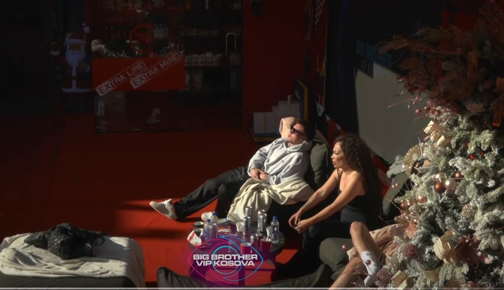 "Horror!"- Rovena, Driloni dhe Leo komentojnë për përplasjen e Xhenetës me Drenushën (VIDEO)