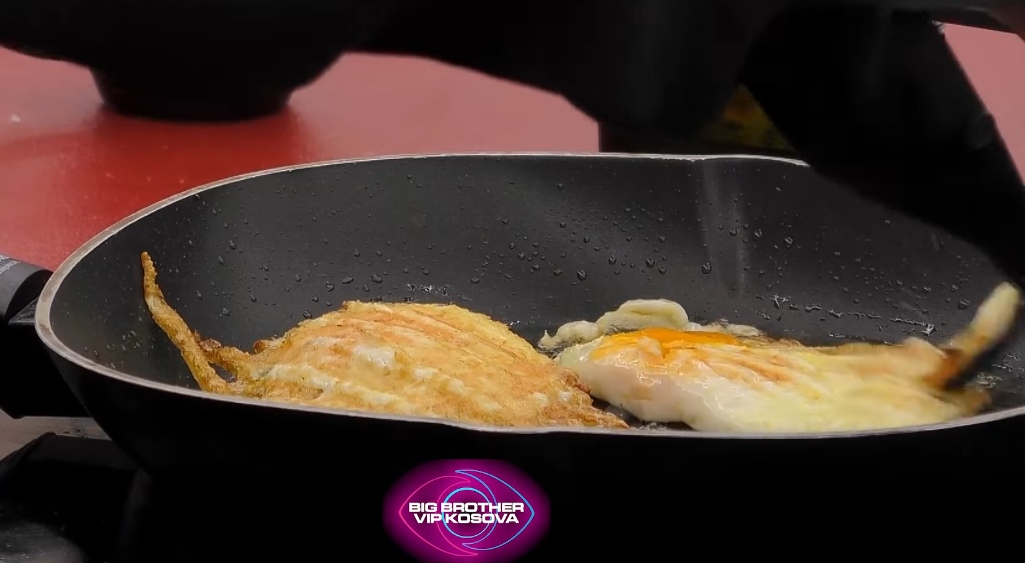 Gjesti gatuan vezë, shije u shton tigani i Comoditas (VIDEO)