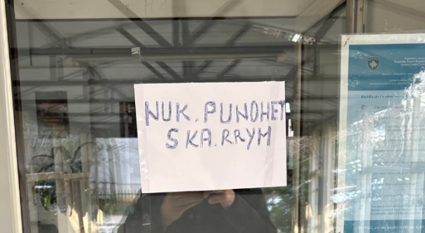 Ankohen qytetarët, MPB-ja nuk paguan rrymën, s’i kryen punët e veta