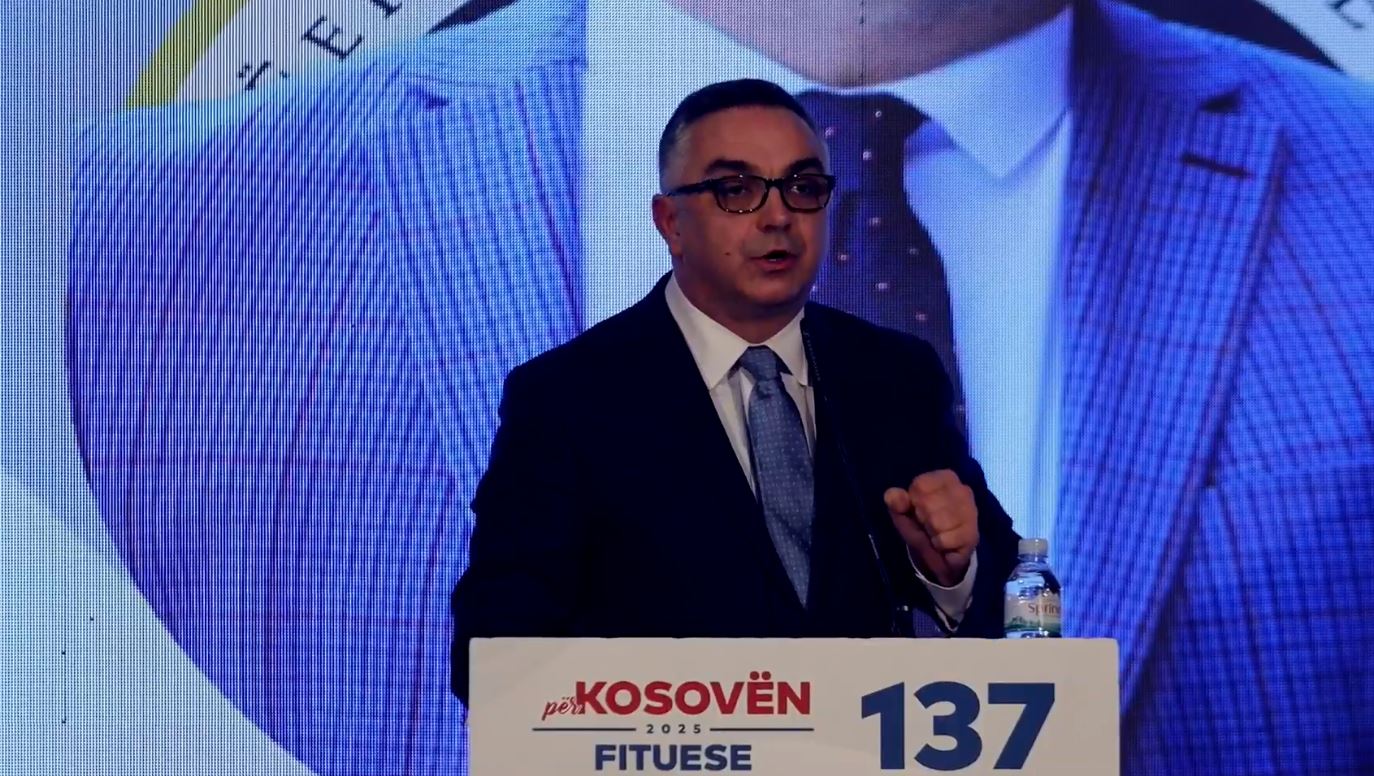 Tahiri: Mos rreni, mos bëni fushatë, Teatrin e Operës e Baletit e nisi Haradinaj nga 2019-ta