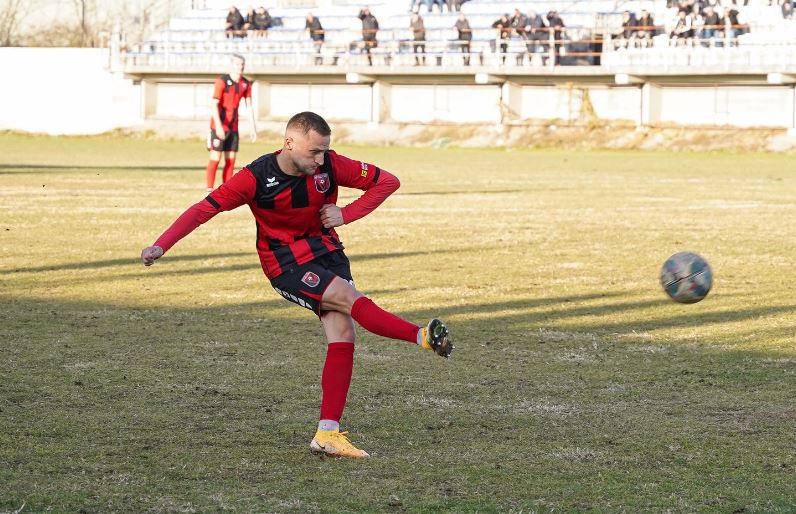 Vëllaznimi dush të ftohtë Gjilanit, kalon në çerekfinale të Kupës