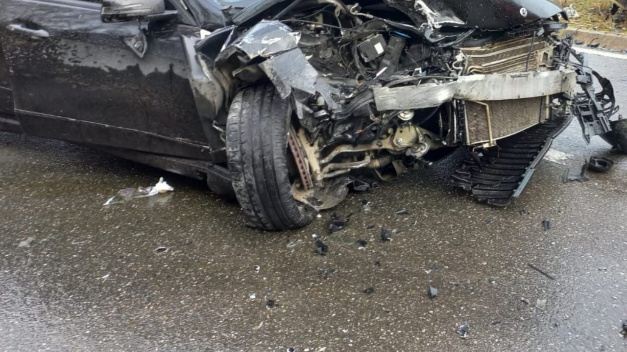 Aksident mes dy automjeteve në Fushë Krujë, në gjendje të rëndë një person
