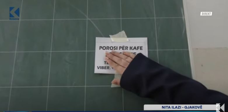 Qendra e votimit në Gjakovë, shfrytëzohet edhe për marketing (VIDEO)