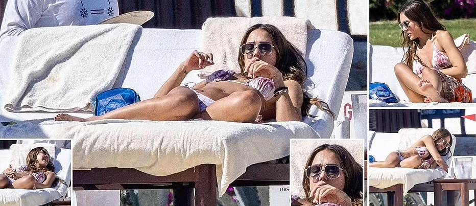 Jessica Alba shijon pushimet, shfaqet tejet joshëse
