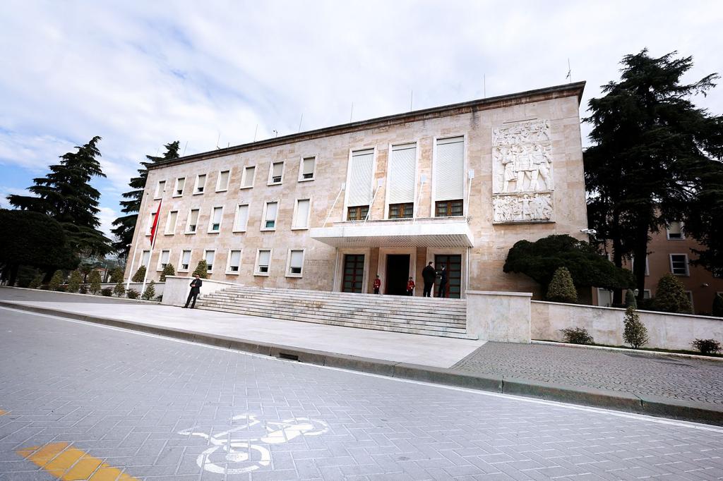 Shqipëria merr 650 milionë euro hua, emetohet Eurobondi 10-vjeçar