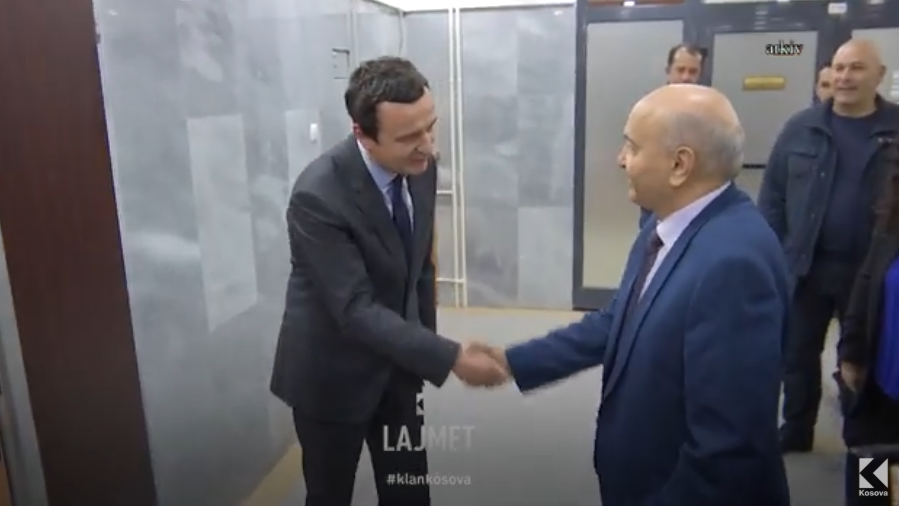 Nga urrejtja në dashuri: Si u “pajtua” Kurti me rivalët, për vota? (VIDEO)