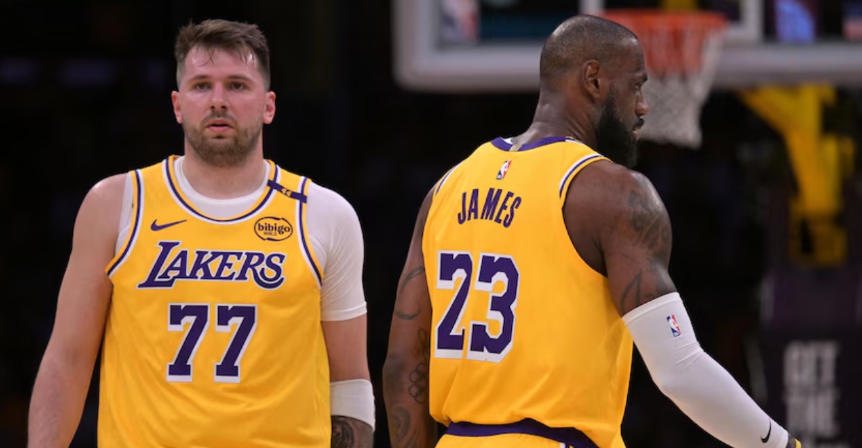 Dyshja "Donçiq - James" e fillon spektaklin, LA shpartallon Utah Jazz-in