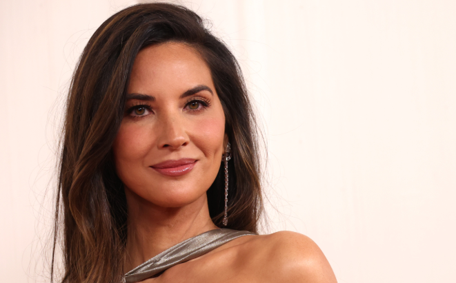 Olivia Munn po vazhdon trajtimet për kancerin e gjirit