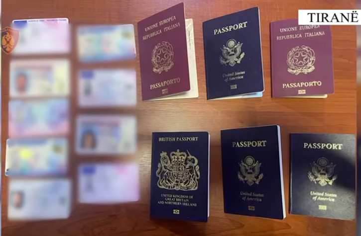 Goditet grupi kriminal që falsifikonte dokumente, arrestohen 6 persona nga Shqipëria dhe Kosova