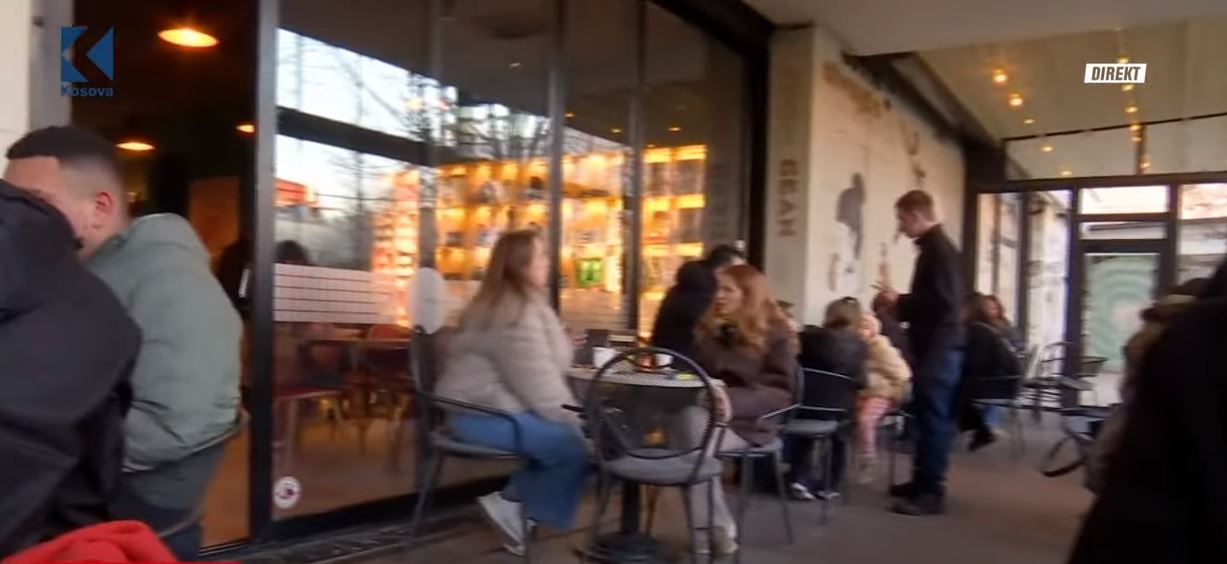 Pas votimit, prishtinasit shkojnë në Prince Caffe (VIDEO)