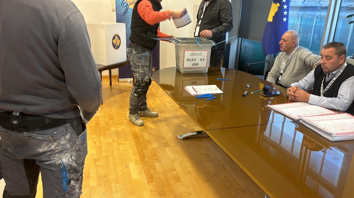 Ambasada e Sllovenisë e hapi me kohë procesin e votimit për mërgimtarët