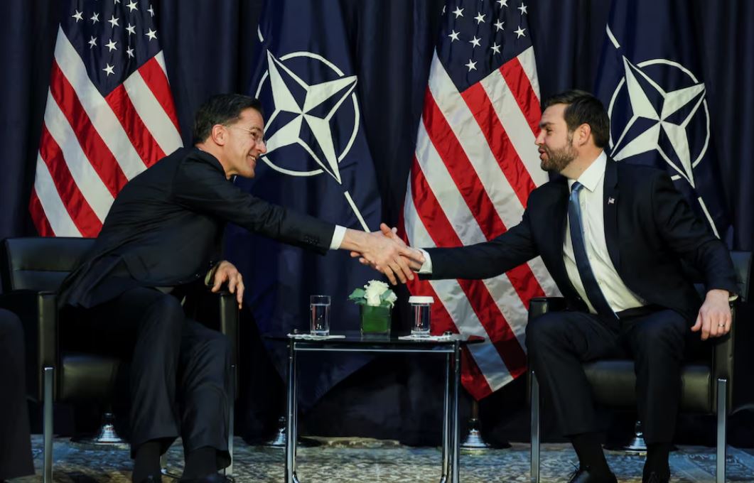 Vance paralajmëron Moskën për Ukrainën, i kërkon Evropës të shpenzojë më shumë për mbrojtjen