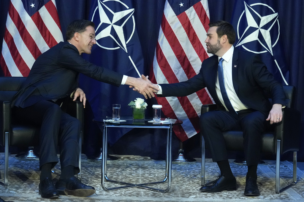 Rutte takon Vancen: S’po prodhojmë mjaftueshëm armatim, s’po e mbajmë hapin me rusët e kinezët