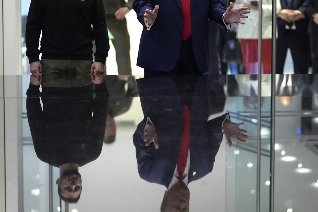 Trump: Zelensky është diktator