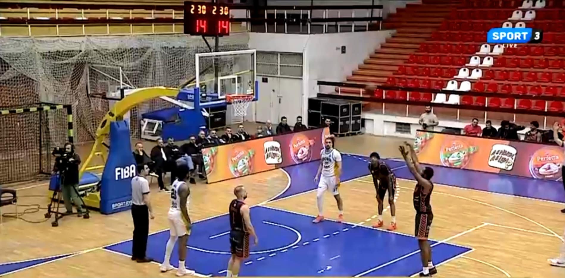 Bashkimi po e dominon Borën në pjesën e parë