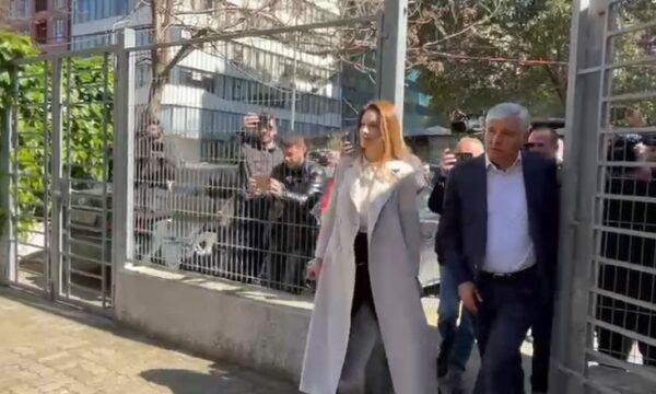 Ajola Xoxa paraqitet në SPAK