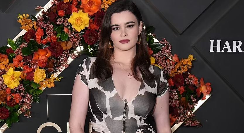 Barbie Ferreira “zbulon” trupin e ri
